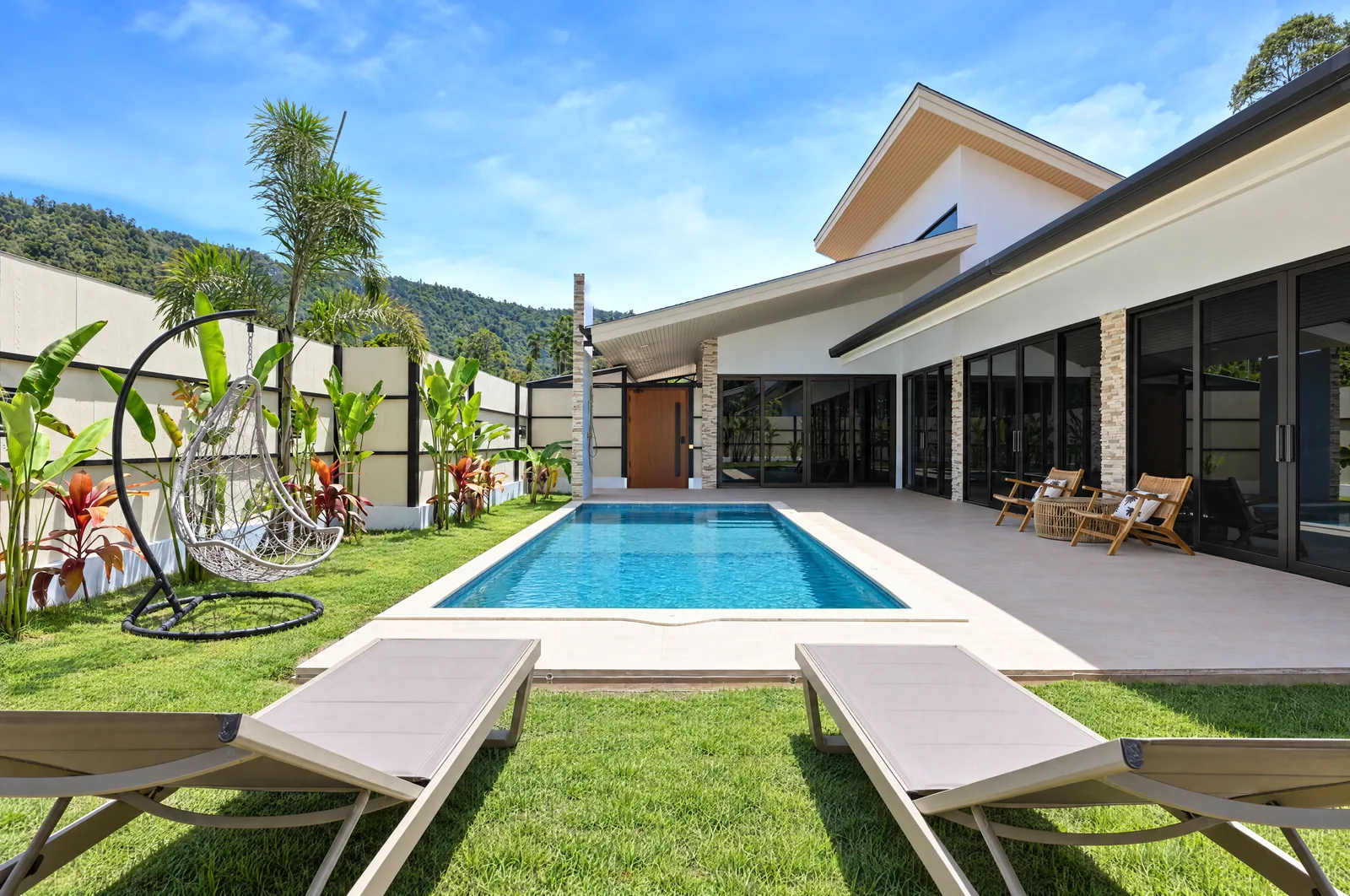 Villa J