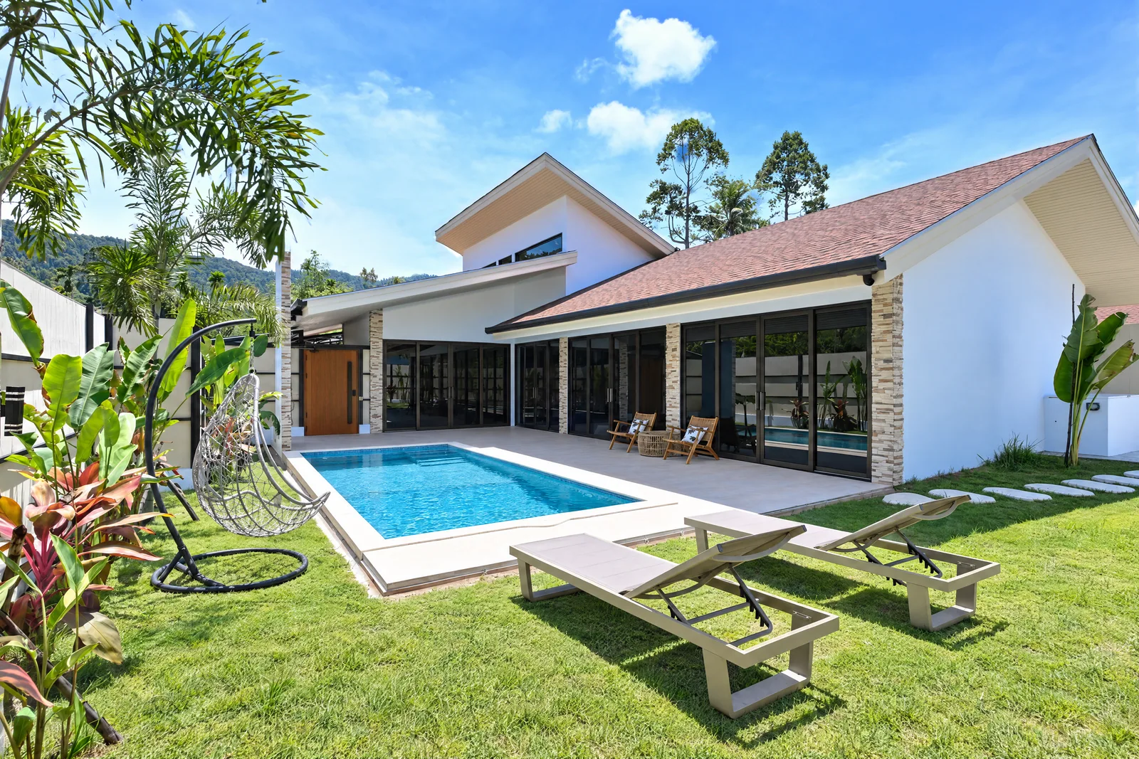 Villa J
