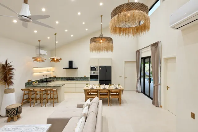 Villa J